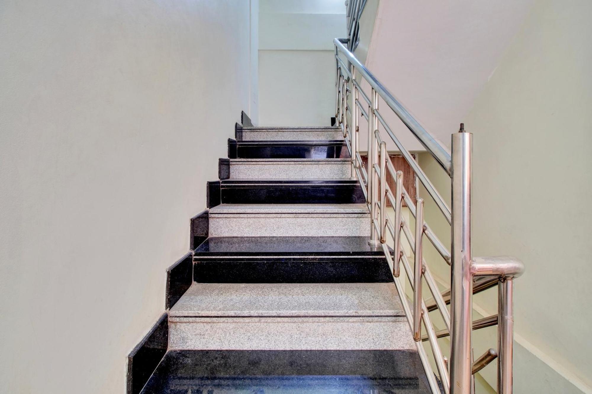 Hotel O Jaya Fortune Guntur Luaran gambar